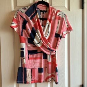 DKNY Coral Reef Pink Blue White Print Short Sleeve V Neck Wrap Top NWT * SZ XS